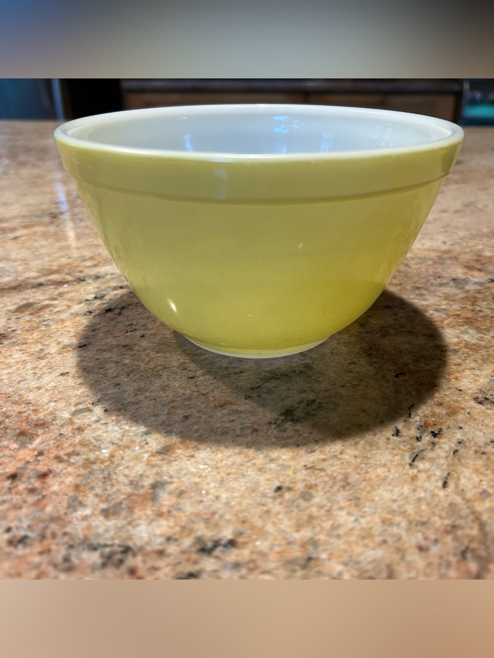 Pyrex #401 1.5 pt Yellow Primary Colors mixing nesting bowl 1940s 1950s No Chips